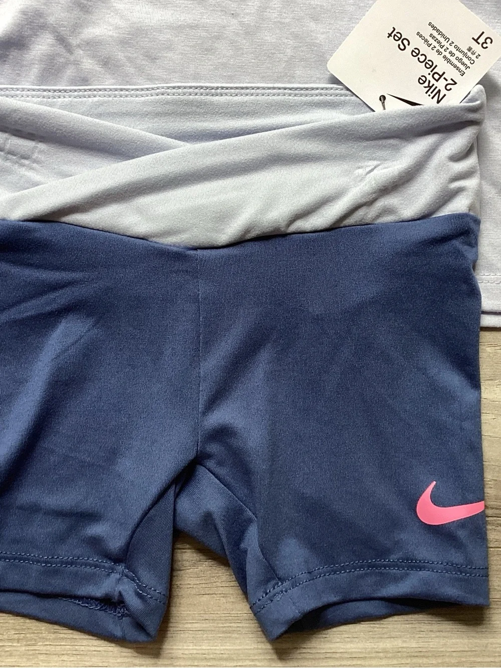 Nike Girls Tee & bike Shorts Set size 3T(NWT) ~PRICE FIRM, NO OFFERS~